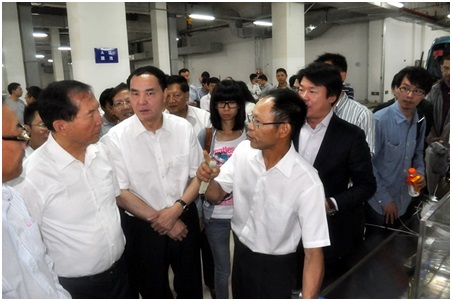 在线精品亚洲一区二区绿巨人