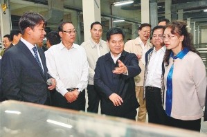 在线精品亚洲一区二区绿巨人