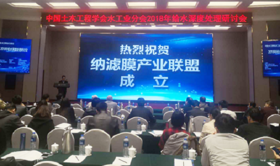 在线精品亚洲一区二区绿巨人