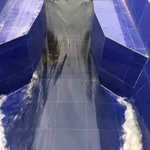 在线精品亚洲一区二区绿巨人