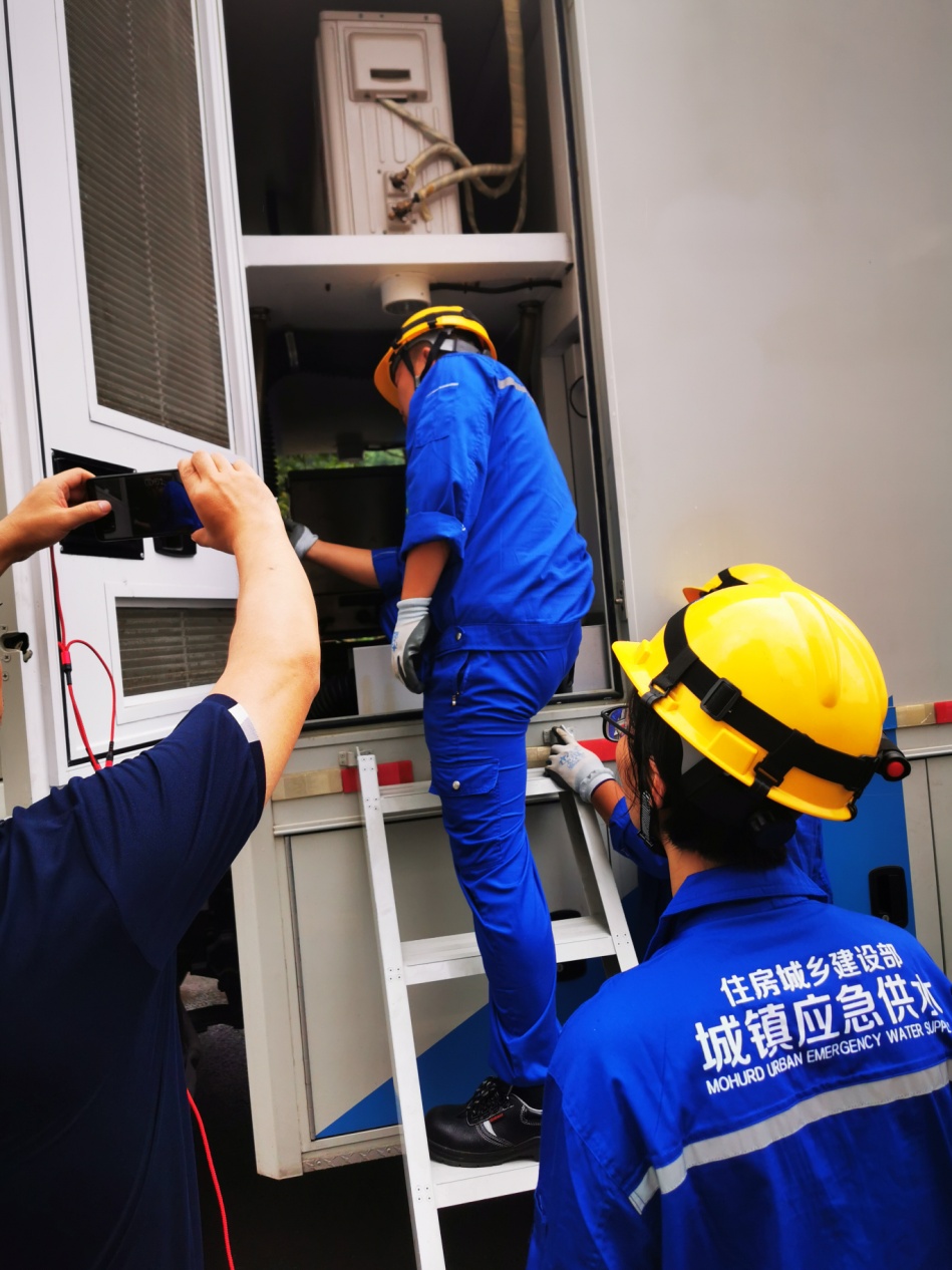 在线精品亚洲一区二区绿巨人