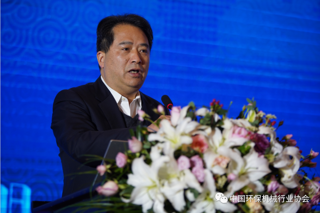 在线精品亚洲一区二区绿巨人