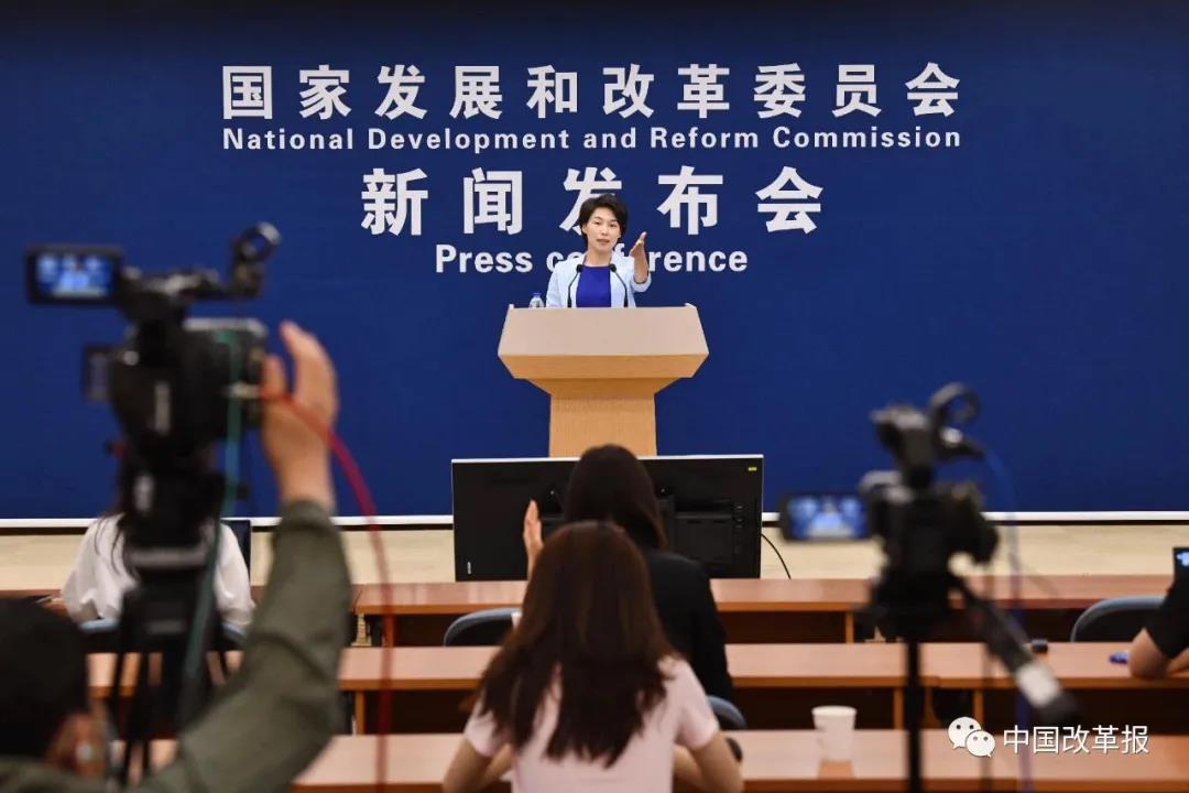 在线精品亚洲一区二区绿巨人