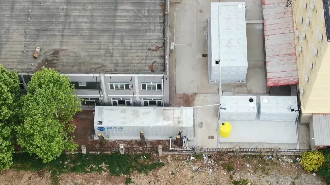 在线精品亚洲一区二区绿巨人