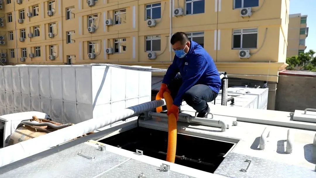 在线精品亚洲一区二区绿巨人